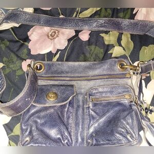 Vintage Roots Crossbody